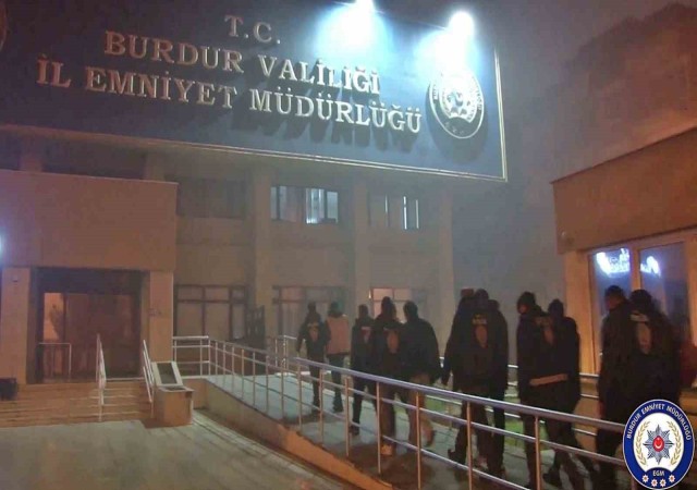 Burdurda asayiş operasyonlarında yakalanan 36 kişi tutuklandı