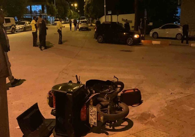 Burdurda motosiklet ile otomobil çarpıştı: 1 yaralı