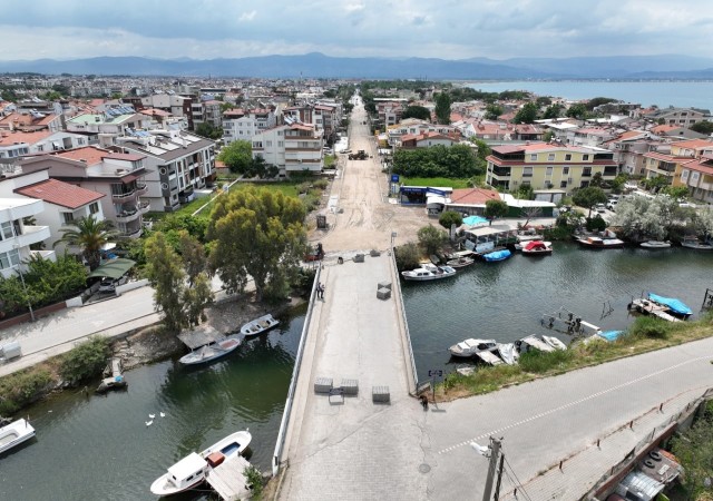 İkizçay Mahallesinde yollar yenileniyor