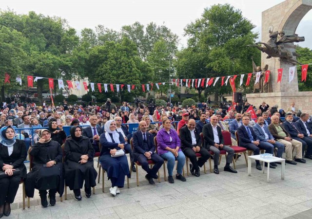 İstanbulun fethinin 570inci yılı Saraçhane Parkında kutlandı