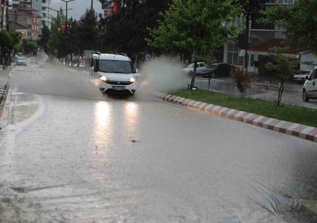 Kavakta sağanak