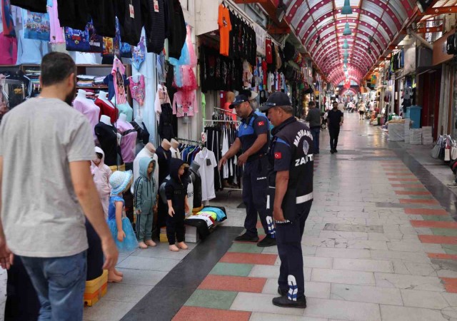 Marmaris Belediyesinden Kapalı Çarşıda işgaliye denetimi