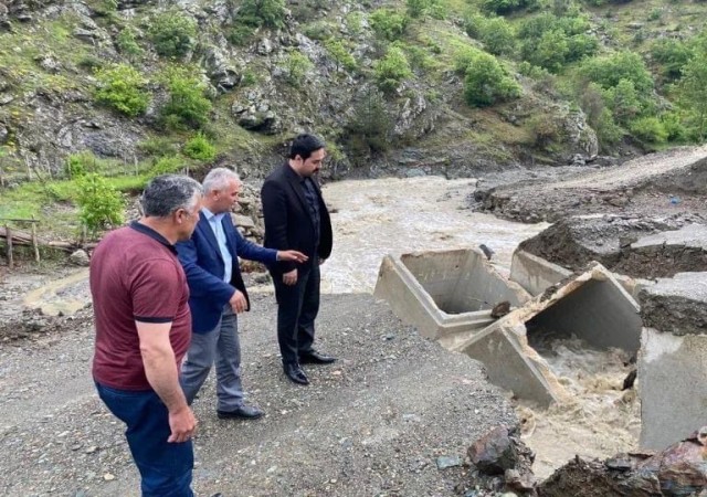 Selde zarar gören yollarda onarım çalışması başlatıldı