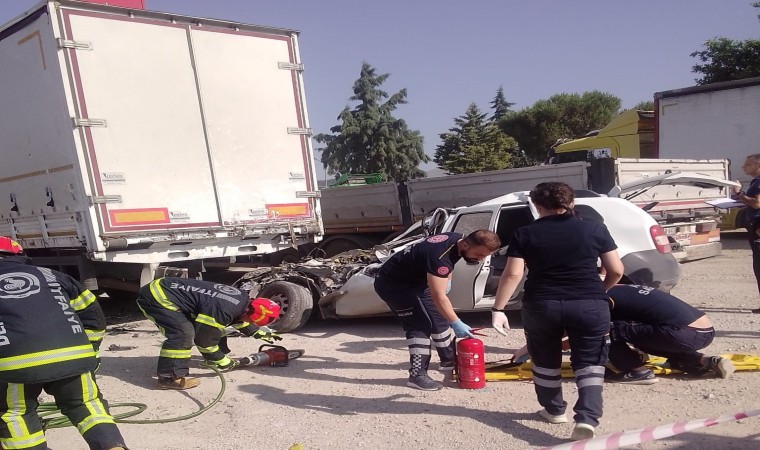 2 kişinin öldüğü kazada, sürücü direksiyonda kalp krizi geçirmiş