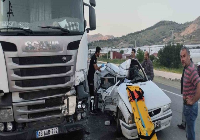 Antalyada trafik kazası: 1 ölü, 2 yaralı