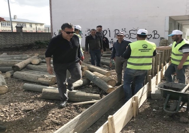 Ardahan Belediyesinin sosyal donatı yatırımları devam ediyor