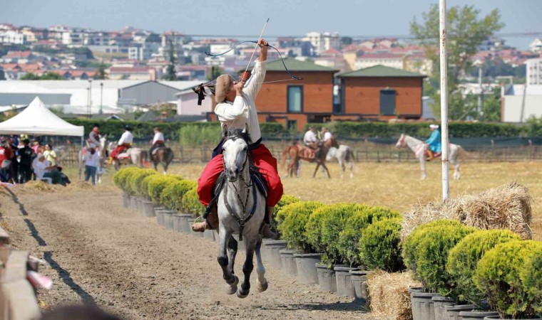 Atlı Okçulukta çeyrek final heyecanı