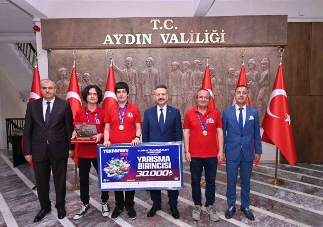 Aydın Lisesi elde ettiği başarılar ile Aydınlıları gururlandırıyor