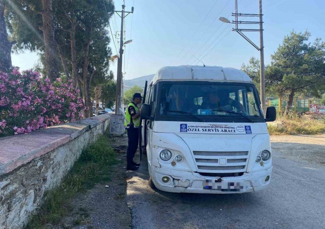 Aydında 37 öğrenci “trafik dedektifi” oldu