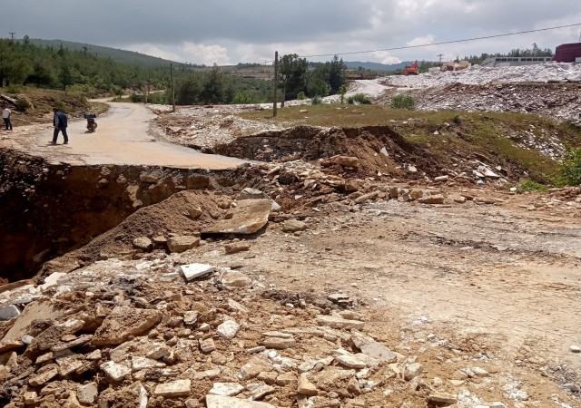 Aydında taşkınlarla mücadele sürüyor