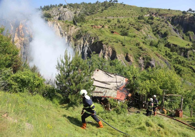 Bağ evinde korkutan yangın