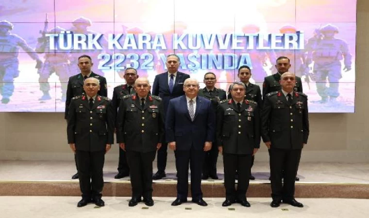 Bakan Güler, Kara Kuvvetleri Komutanı Avsever’i kabul etti