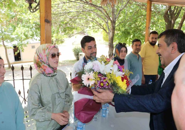 Bakan Tekin: “Akademik kayıpları telafi edecek adımlar atacağız”