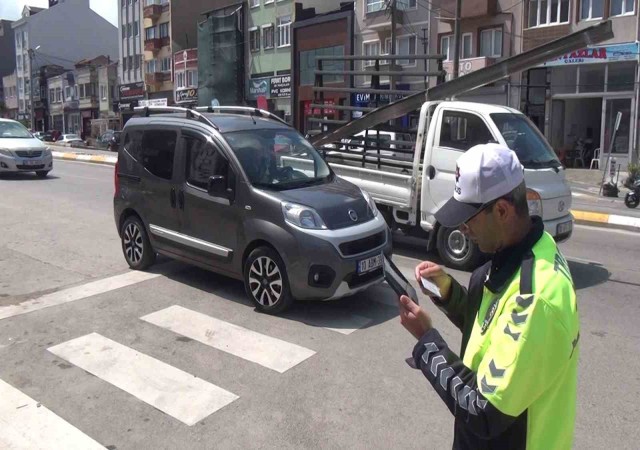 Bandırmada trafikte Önce yaya denetimleri devam ediyor