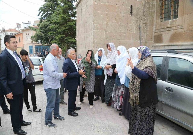 Başkan Büyükkılıça mahalle ziyaretlerinde yoğun ilgi