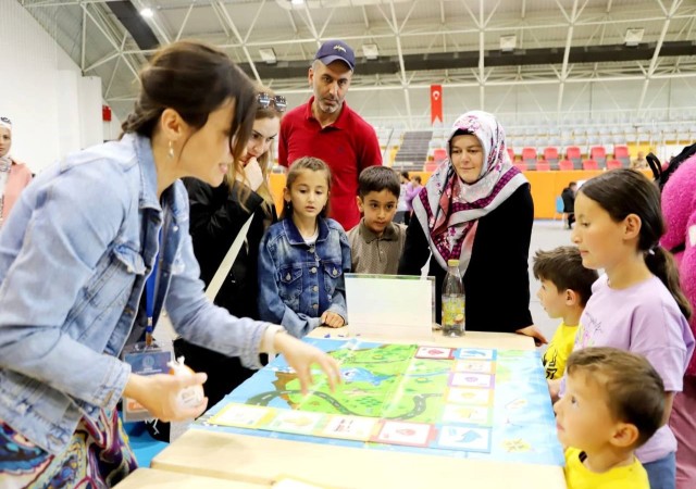 BAYFEST Bilim ve Teknoloji Festivalini 3 günde 5 bin kişi ziyaret etti