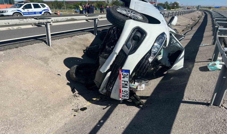 Bayram tatil yolu kana bulandı: 1 ölü, 5 yaralı