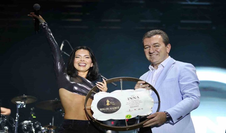 Bergama Festivalinde Yabancı Pop Star Innadan muhteşem konser