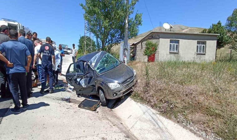 Bitliste trafik kazası: 5 kişi yaralı