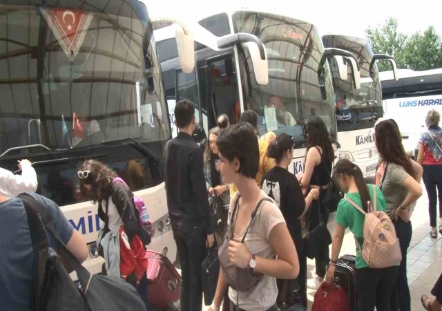 Bursa Otobüs Terminalinde bayram yoğunluğu