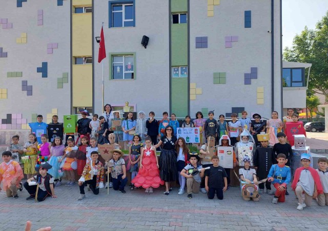 Bursada anlamlı defile: Ben Çöp Değilim