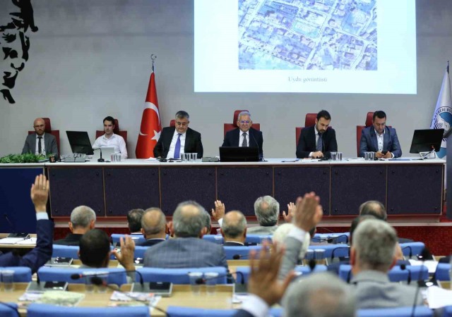 Büyükşehir Meclisinden depremde hasar alan Adıyaman Belediyesine hibe desteği