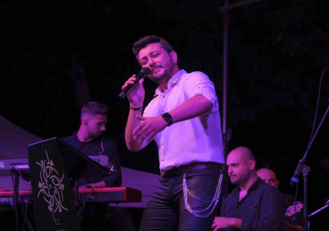 Büyükşehir Yaz Konserleri Karacasudan başladı