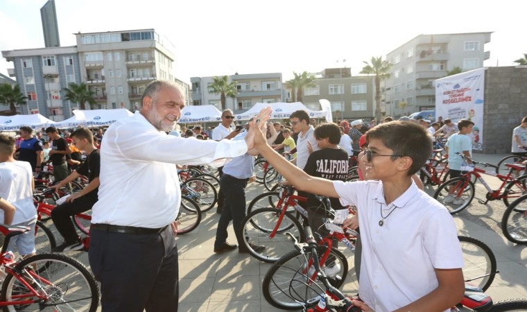 Canikte camiye giden çocuklar için anlamlı proje