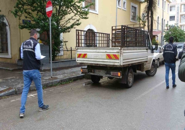 Çıkan tartışmada silahla kendini vurdu