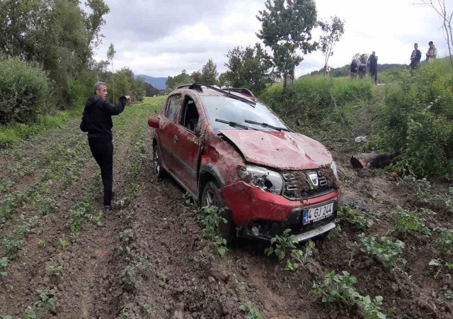 Cip patates tarlasına uçtu: 2 yaralı