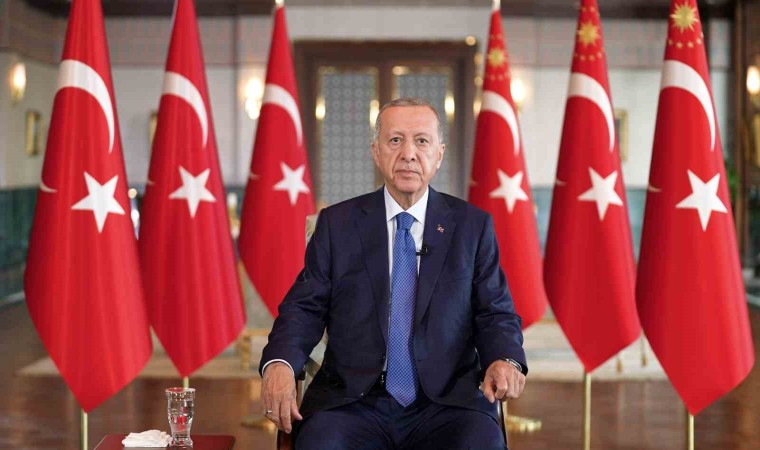 Cumhurbaşkanı Erdoğan: Deprem konutlarının ilk bölümünün teslimatına inşallah ekim, kasım ayları içinde peyderpey başlıyoruz