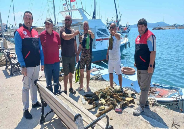 Cunda Adasında deniz dibi temizliği yaptılar