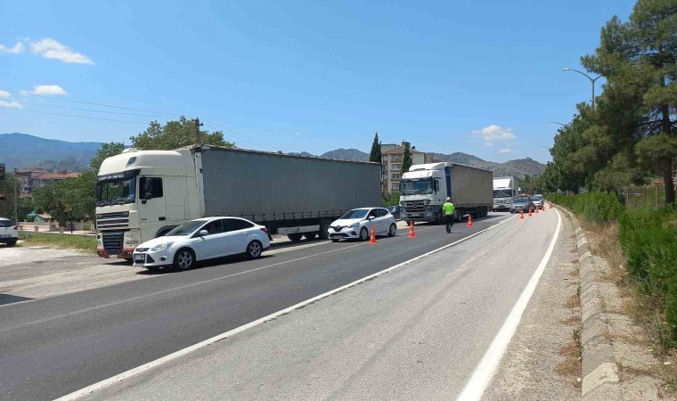 D100 Çorum geçişinde bayram trafiği