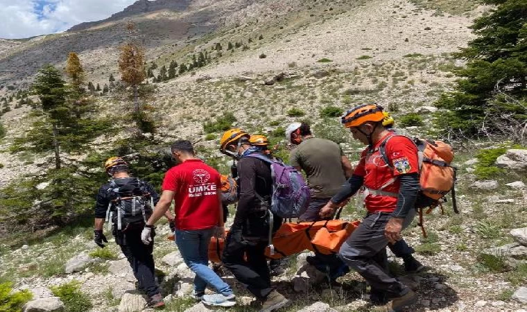 Demirkazık Dağı’na tırmanırken düşen dağcı öldü