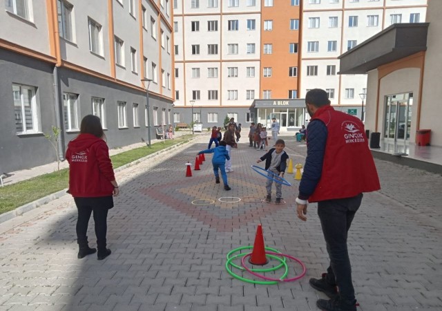 Depremin yaraları Aydında sarılıyor