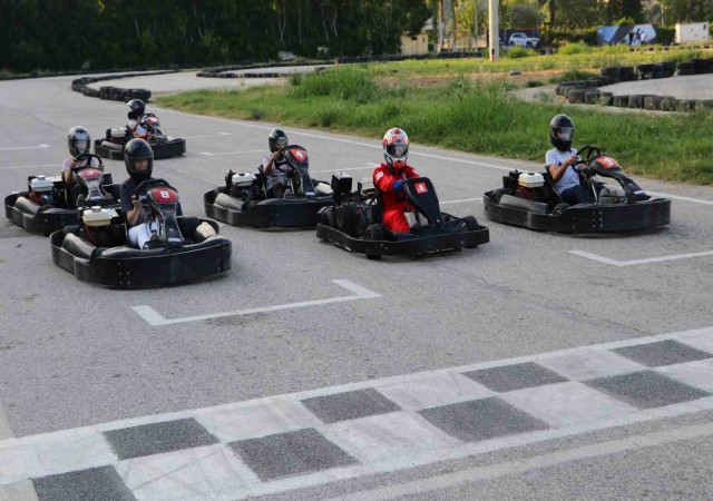 Depremzede çocukların ‘karting hayali gerçek oldu