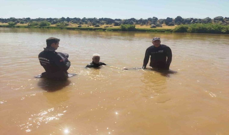 Dicle Nehrinde kaybolan yabancı uyruklu gencin cansız bedeni bulundu