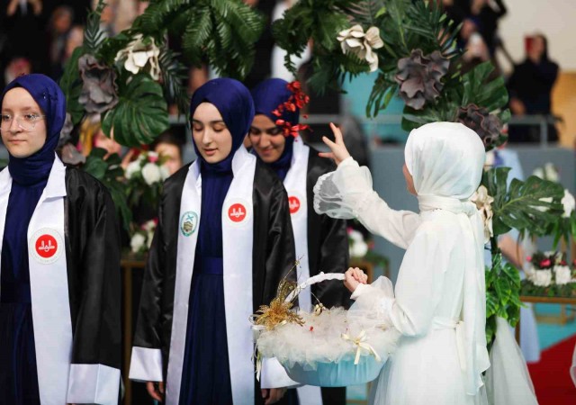 Diyanet İşleri Başkanı Erbaş: “Neslimiz, gençlerimiz, çocuklarımız Kuranın aydınlığından istifade etsin”