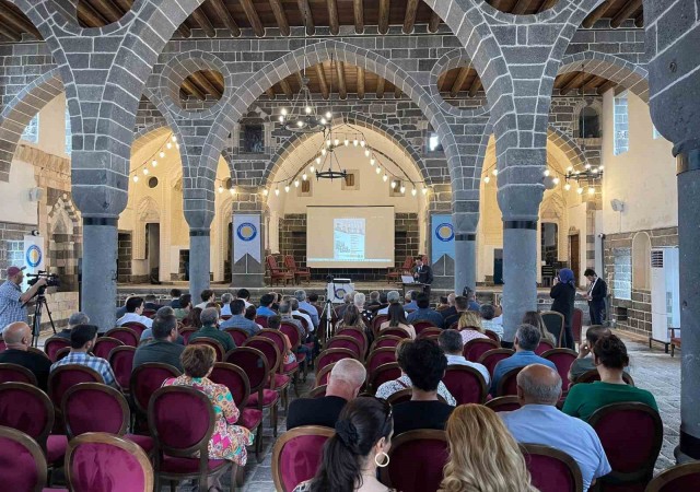 DÜde Osmanlıda Ermeniler, bilim, kültür ve sanat temalı panel gerçekleştirildi