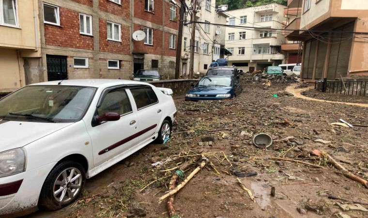 Duroğlu Belde Belediye Başkanı Halil Çetin: “Afatın boyutu çok büyük; Her tarafımızı yıktı, büyük heyelanlar oluştu