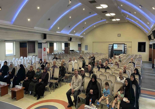 Düzcede hacı adayları seminer