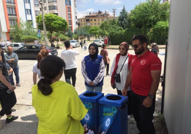 Elazığda sınav kalemleri öğrenciler için toplandı