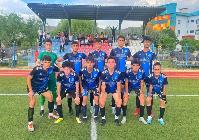 Erkiletspor U15 Takımı Aksarayda şampiyon oldu