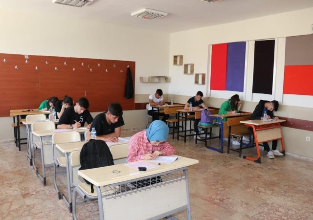 Erzincanda 2 bin 678 öğrenci LGSde ter dökecek