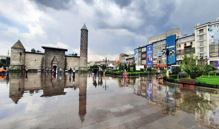 Erzurumda güneş yüzünü Temmuzla gösterecek