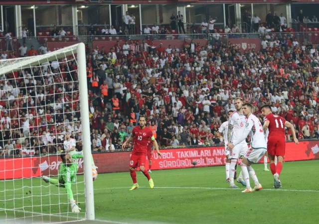 EURO 2024 Avrupa Şampiyonası Elemeleri: Türkiye: 2 - Galler: 0 (Maç sonucu)