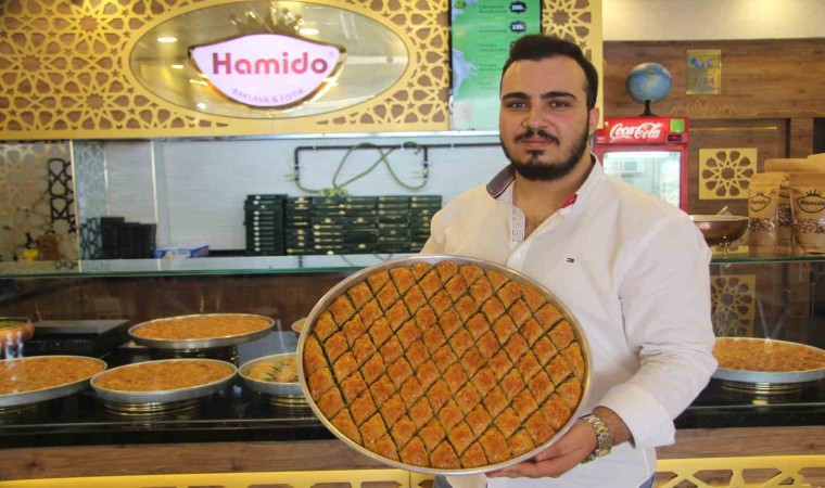 Gaziantepte baklavacıların bayram yoğunluğu