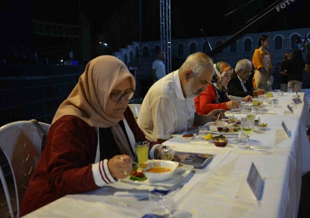 Gedizde geleneksel tarhana pişirme yarışması için kayıtlar başladı