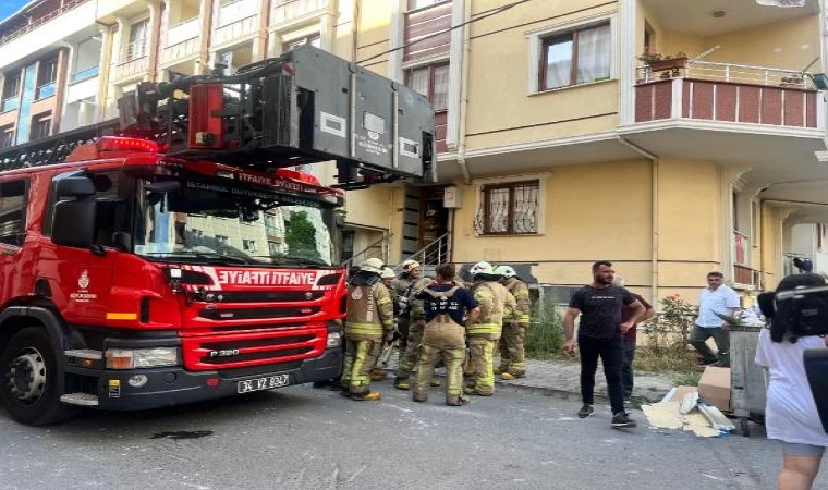 (Geniş Haber)-Çekmeköy’de 4 katlı binanın bodrum katında doğalgaz patlaması meydana geldi