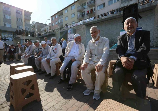 Hacı adayları kutsal topraklara uğurlandı